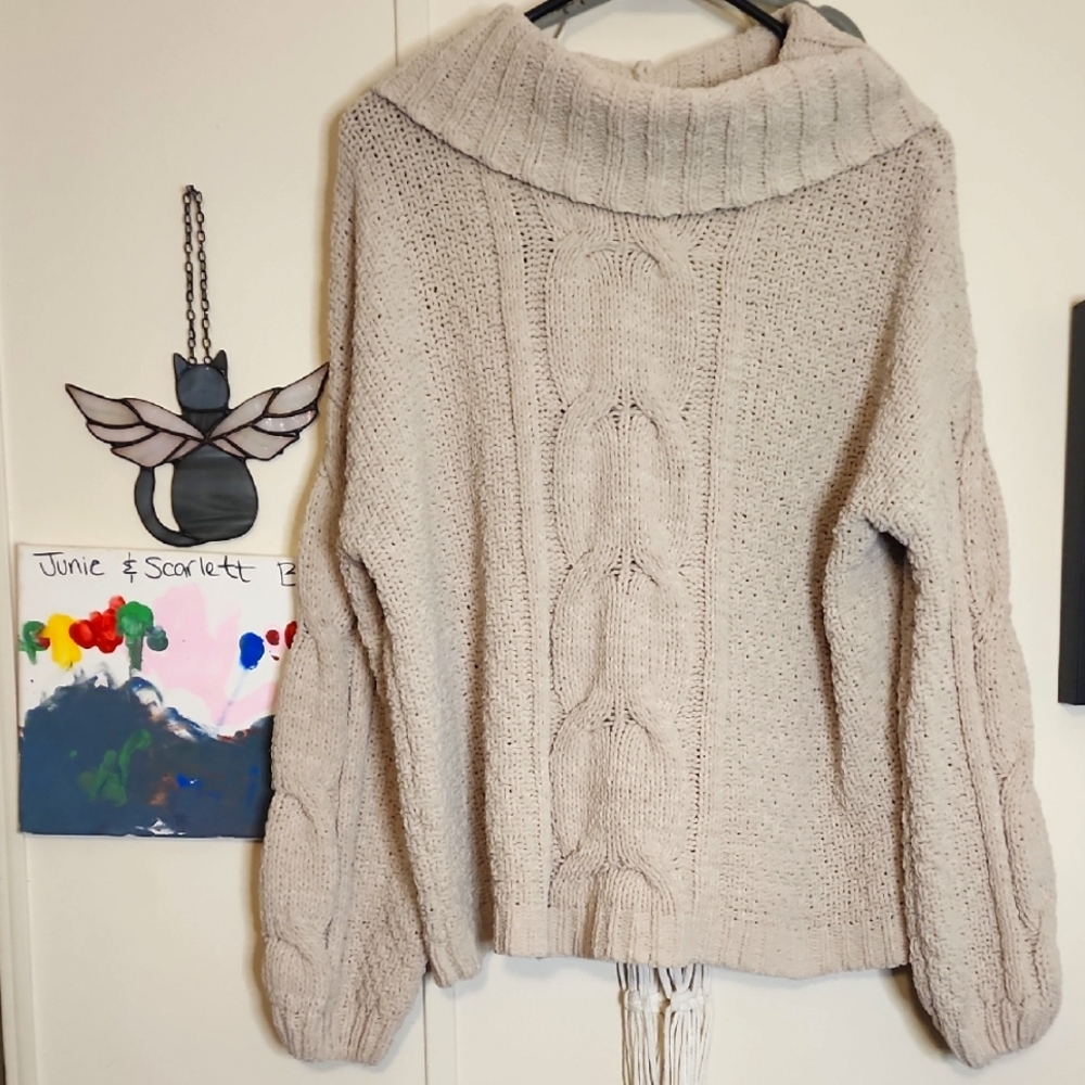 SEVEN7 Cream Cable Knit Sweater